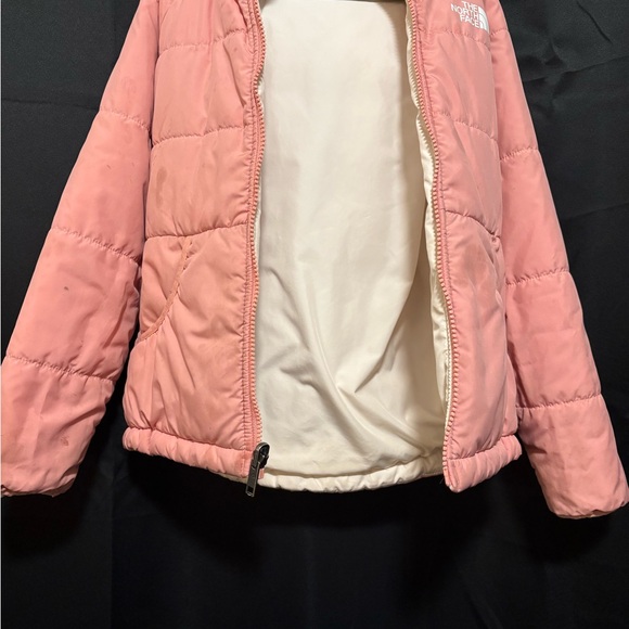 Used, stained with chapstick in washed, reversible - Picture 4 of 4